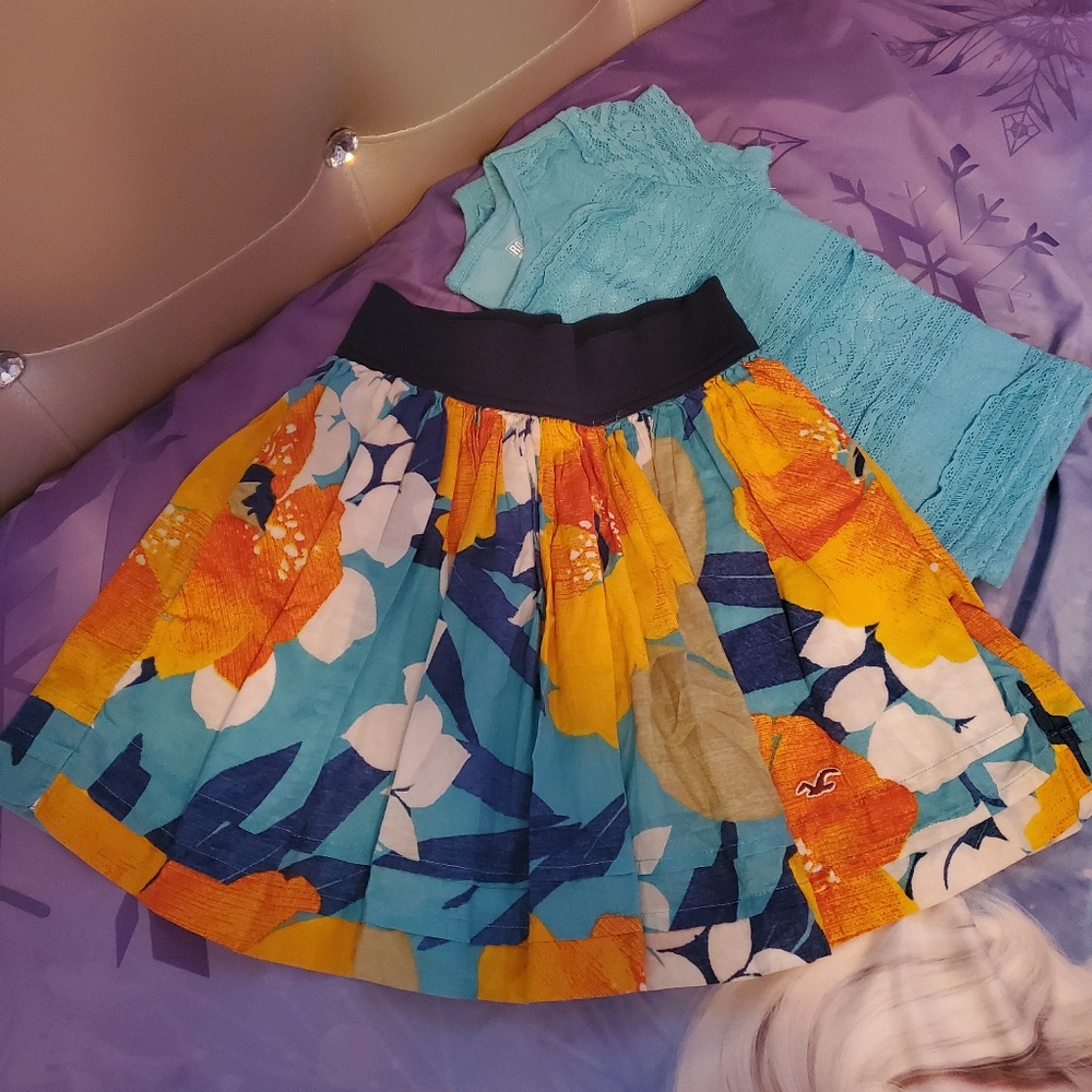 Hollister skirt 💙